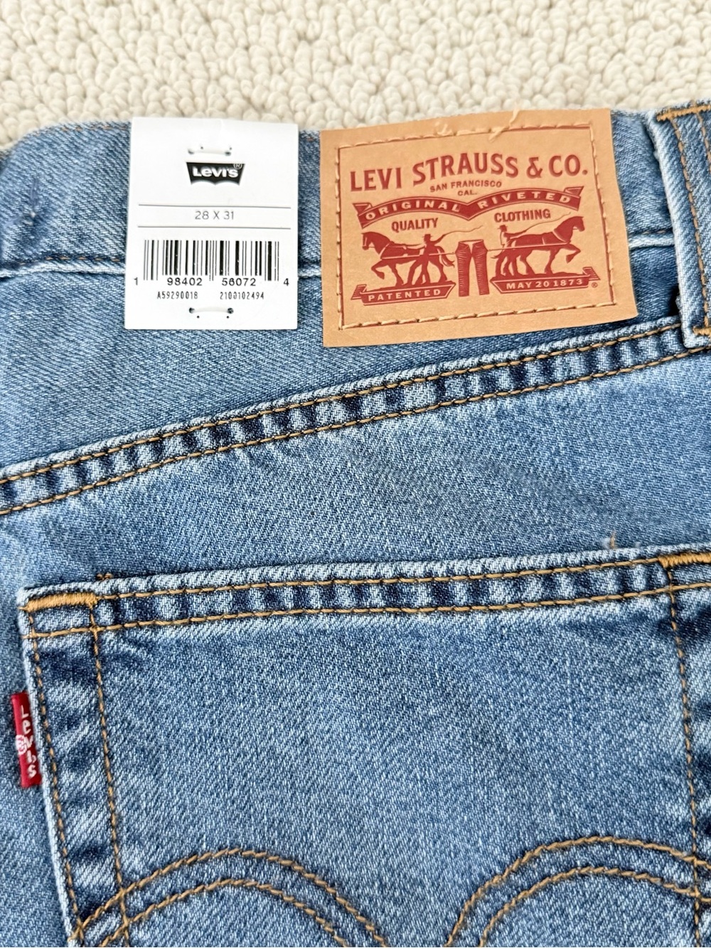 NWT Levi’s ‘94 Baggy Wide Leg Jeans - Picture 8 of 9